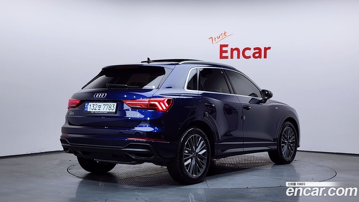 Audi Q3 40 TFSI Quattro Premium, 2024