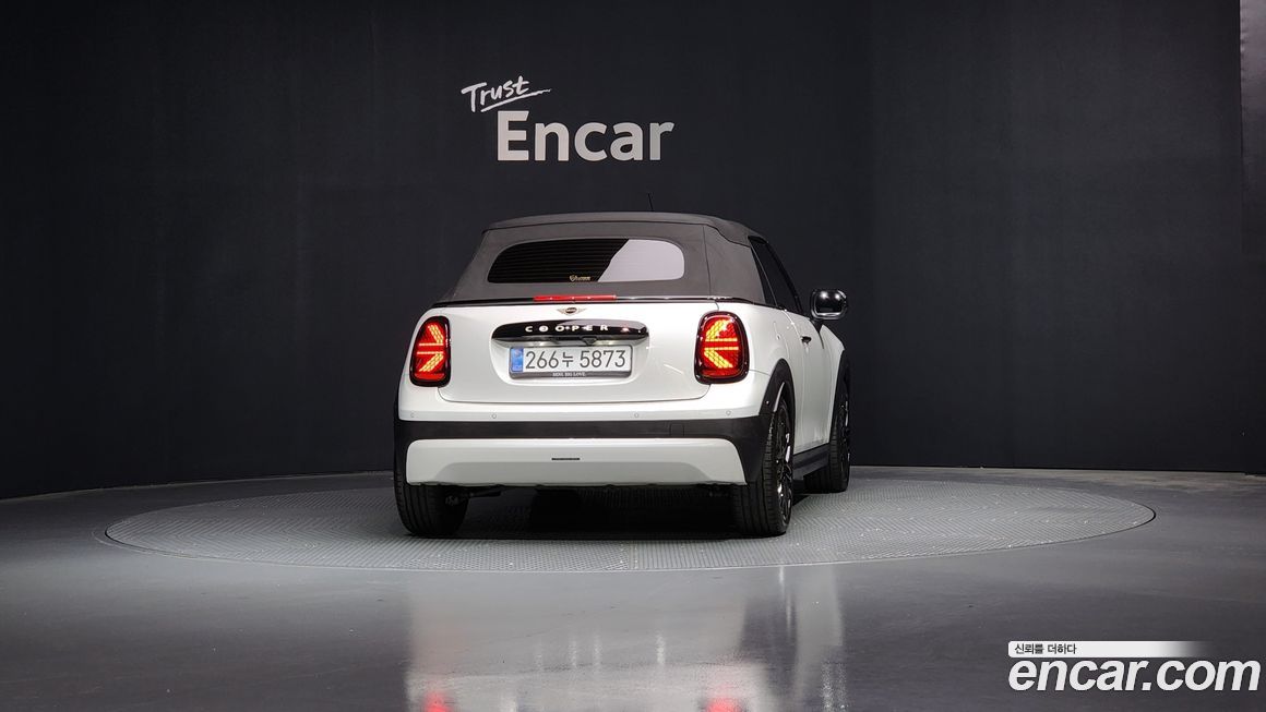 Mini Cooper Convertible Favoured, 2025