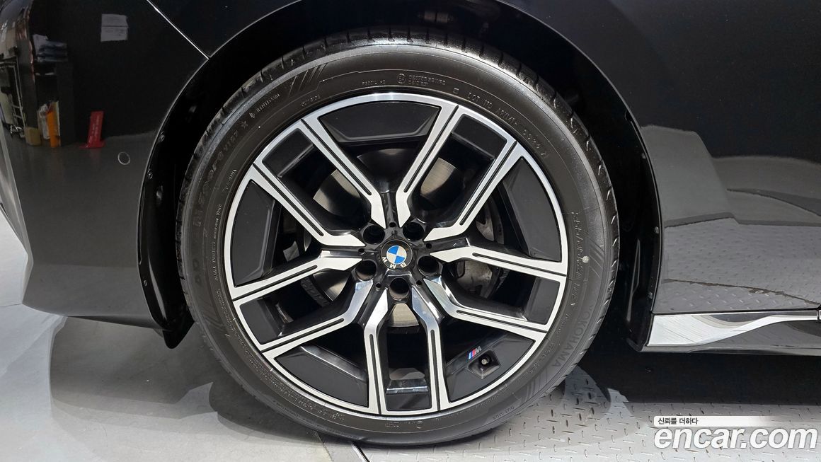 BMW 7-Series 740d xDrive M Sport, 2025