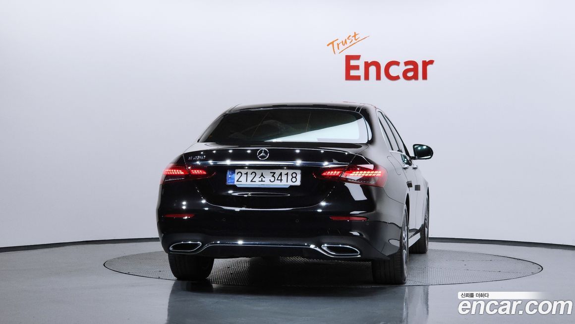 Mercedes-Benz E-Class E250 AMG Line, 2023