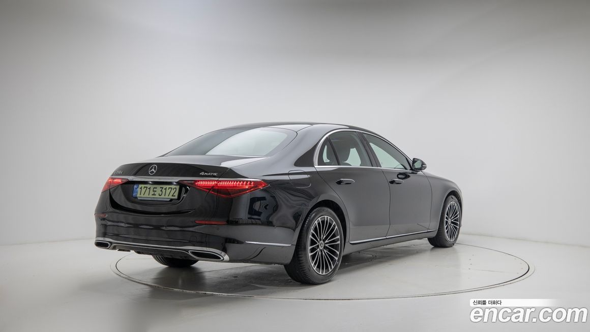 Mercedes-Benz S-Class S350 d 4MATIC, 2025