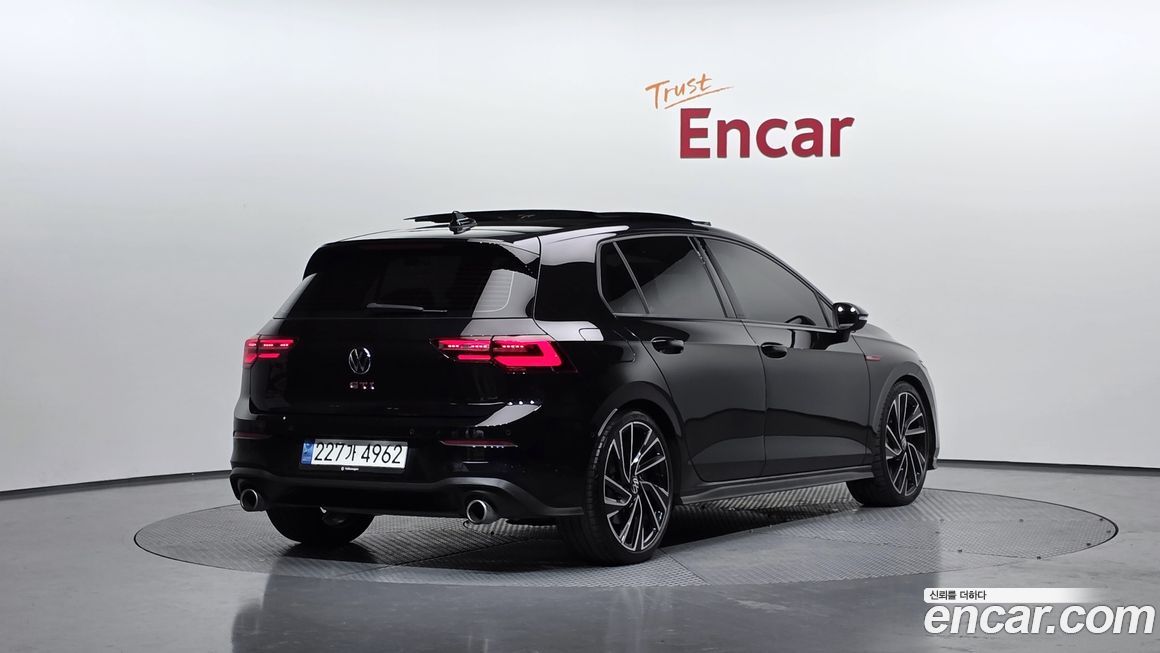 Volkswagen Golf 2.0 GTI, 2022