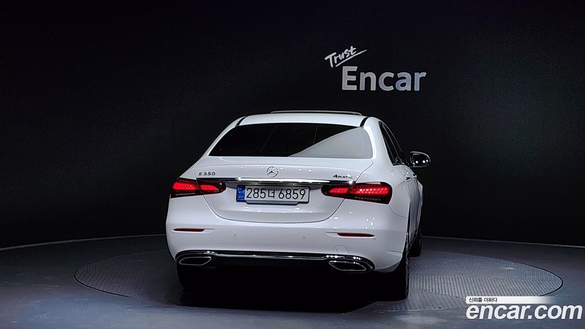 Mercedes-Benz E-Class E350 4MATIC Exclusive, 2023