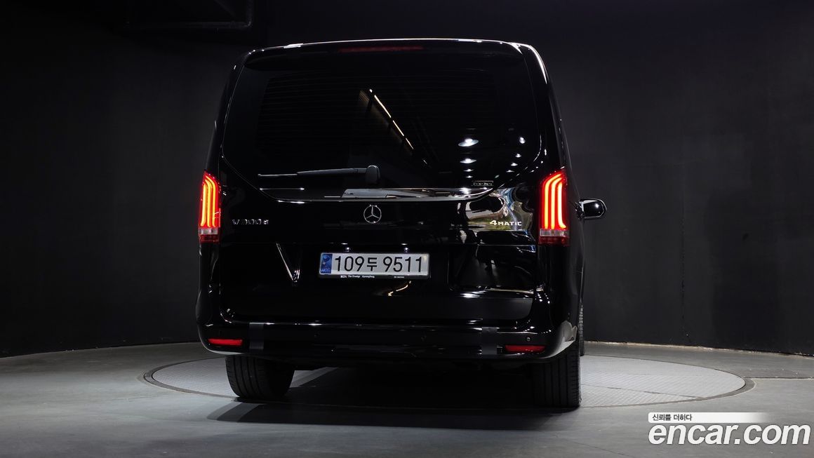 Mercedes-Benz V-Class V300 CDI, 2023