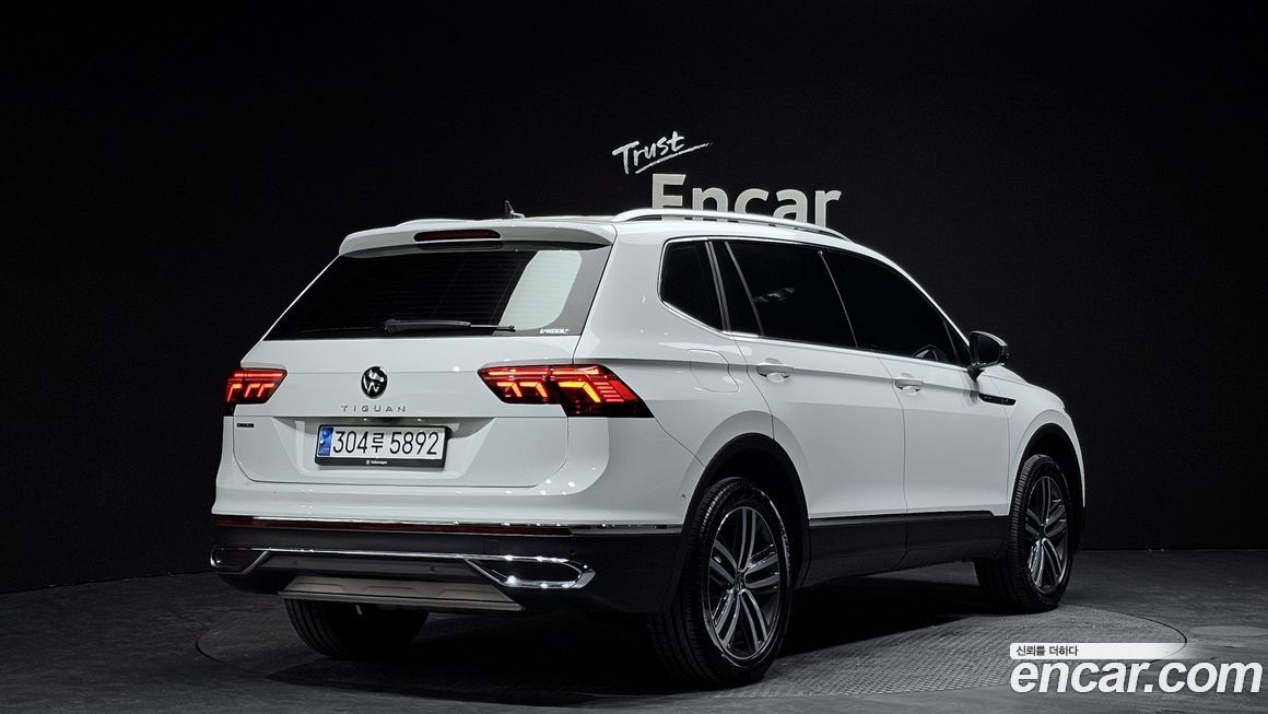Volkswagen Tiguan 2.0 TSI Prestige, 2023
