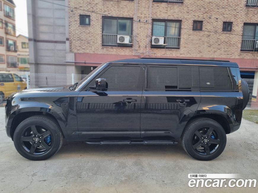 Land Rover Defender 110 P300 X-Dynamic SE, 2023