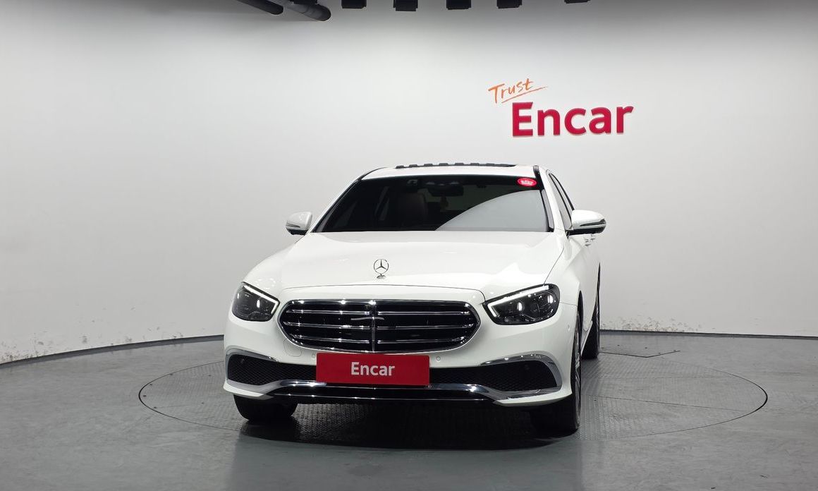 Mercedes-Benz E-Class E350 4MATIC Exclusive, 2023