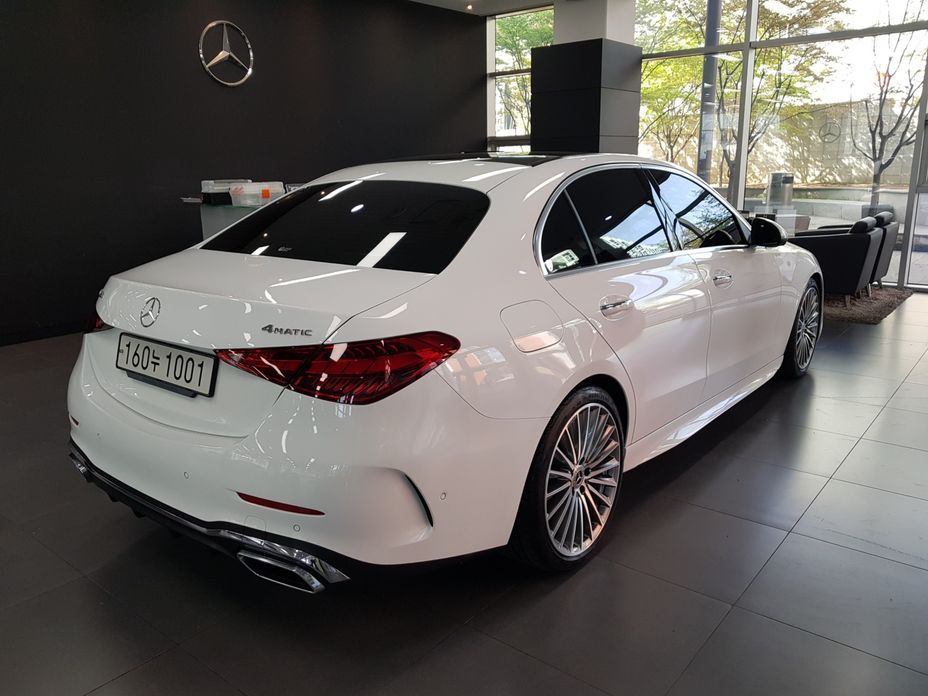 Mercedes-Benz C-Class C300 4MATIC AMG Line, 2023