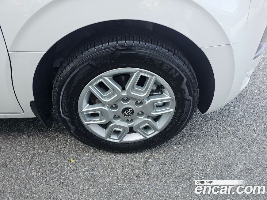 Hyundai Staria Tourer 9-Seater, 2025