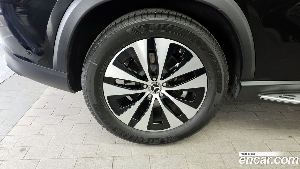 Mercedes-Benz GLE-Class GLE300d 4MATIC, 2024