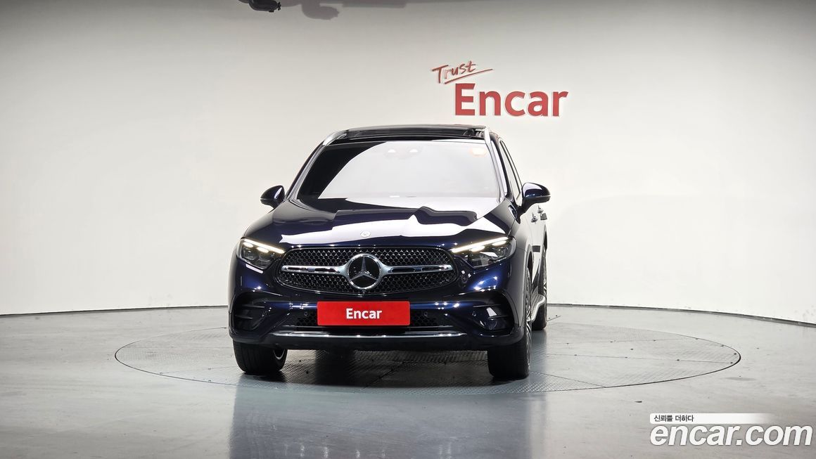 Mercedes-Benz GLC-Class GLC300 4MATIC AMG Line, 2023