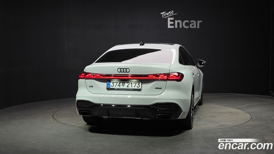 Audi A5 45 TFSI Quattro S Line, 2025