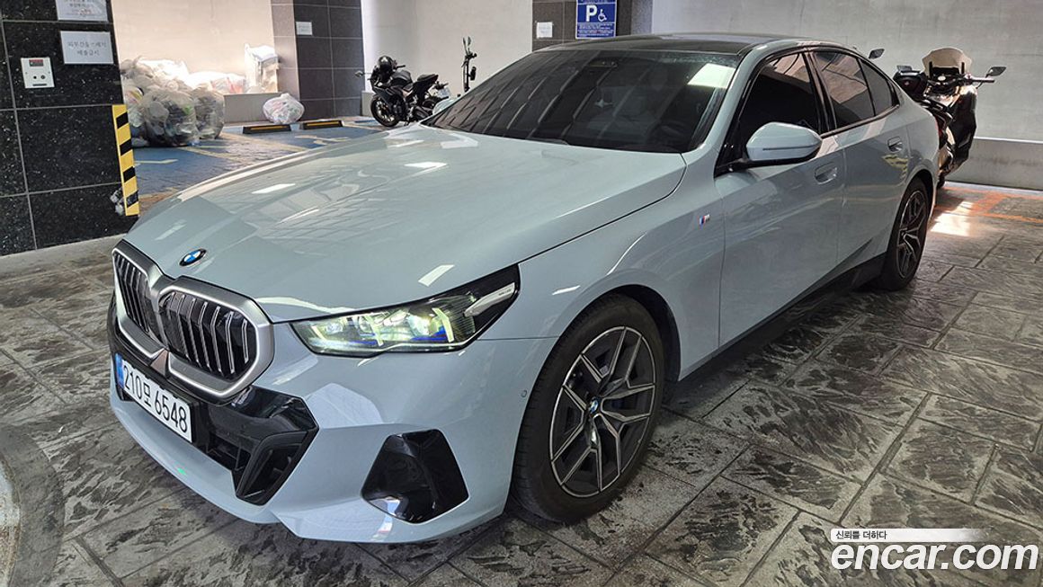 BMW 5-Series 523d M Sport, 2025
