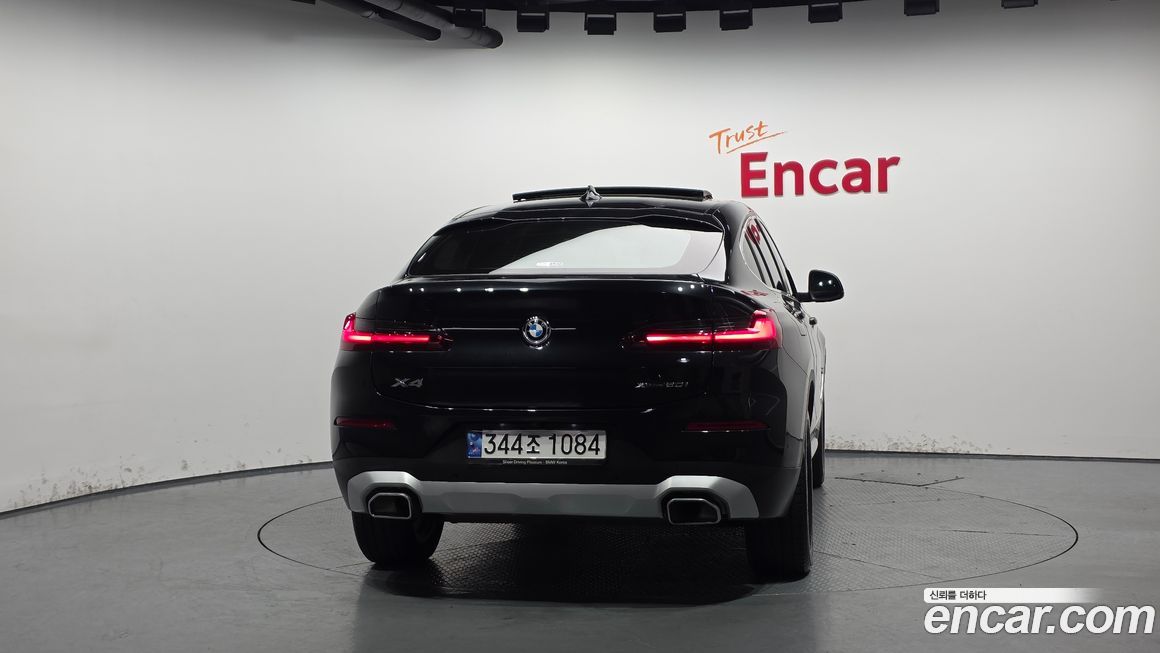 BMW X4 xDrive20i xLine, 2022