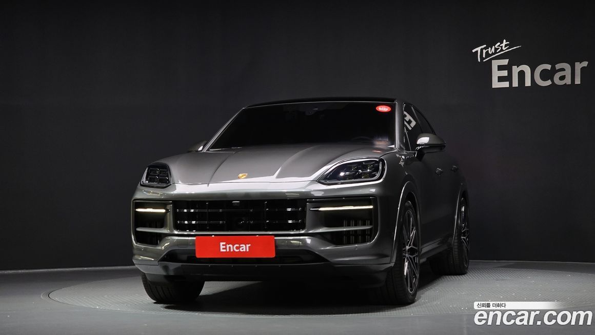 Porsche Cayenne 4.0 GTS Coupe, 2025