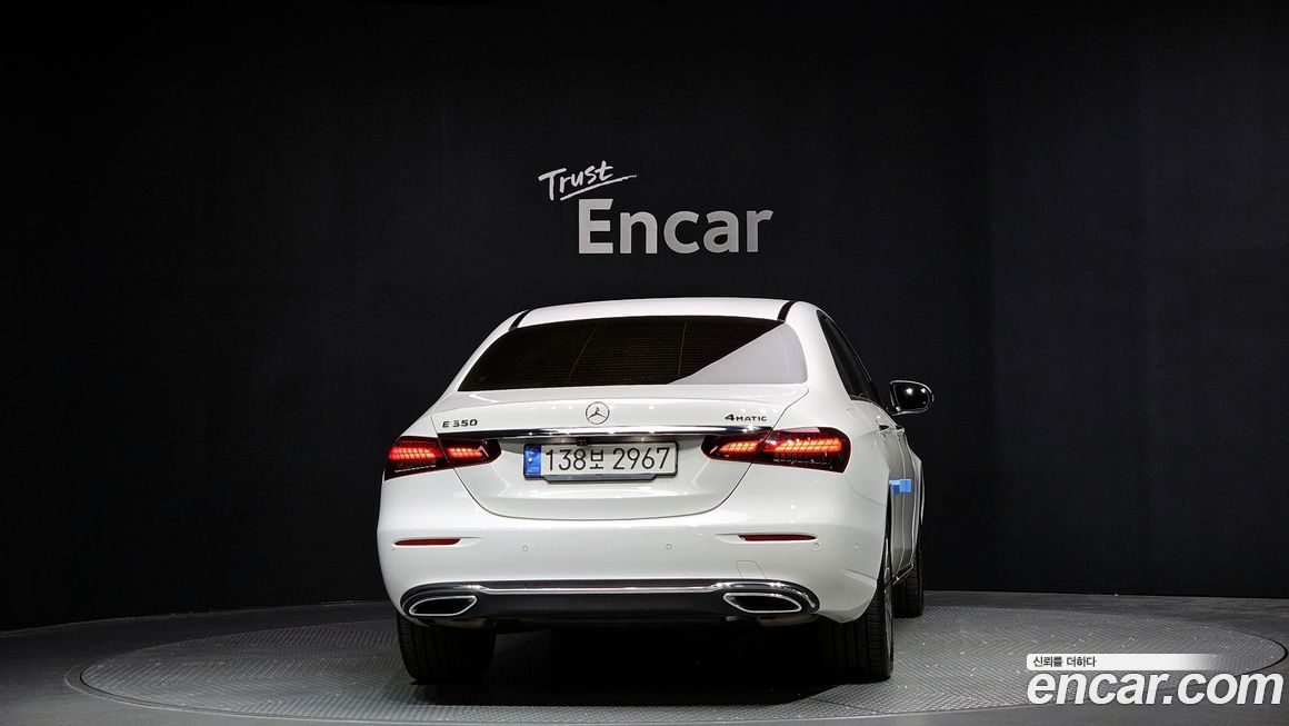 Mercedes-Benz E-Class E350 4MATIC Exclusive, 2023
