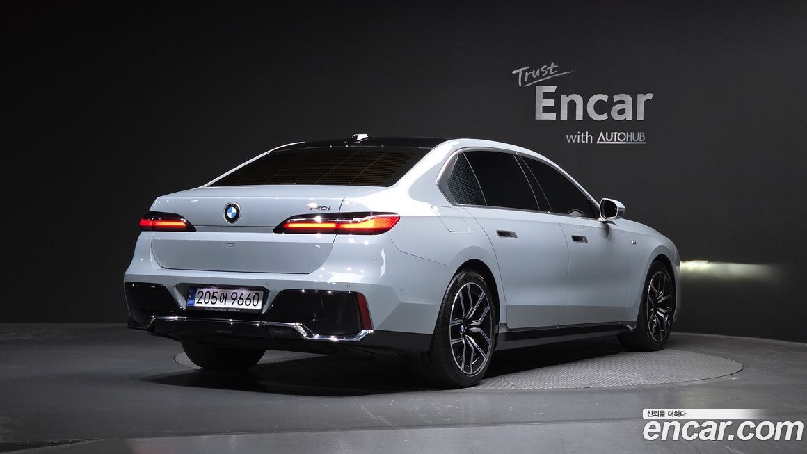 BMW 7-Series 740i sDrive M Sport, 2023