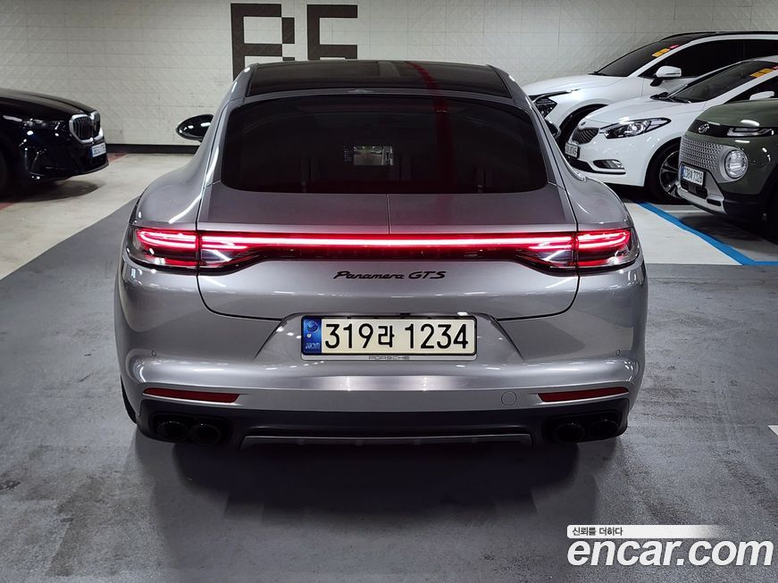 Porsche Panamera 4.0 GTS, 2021