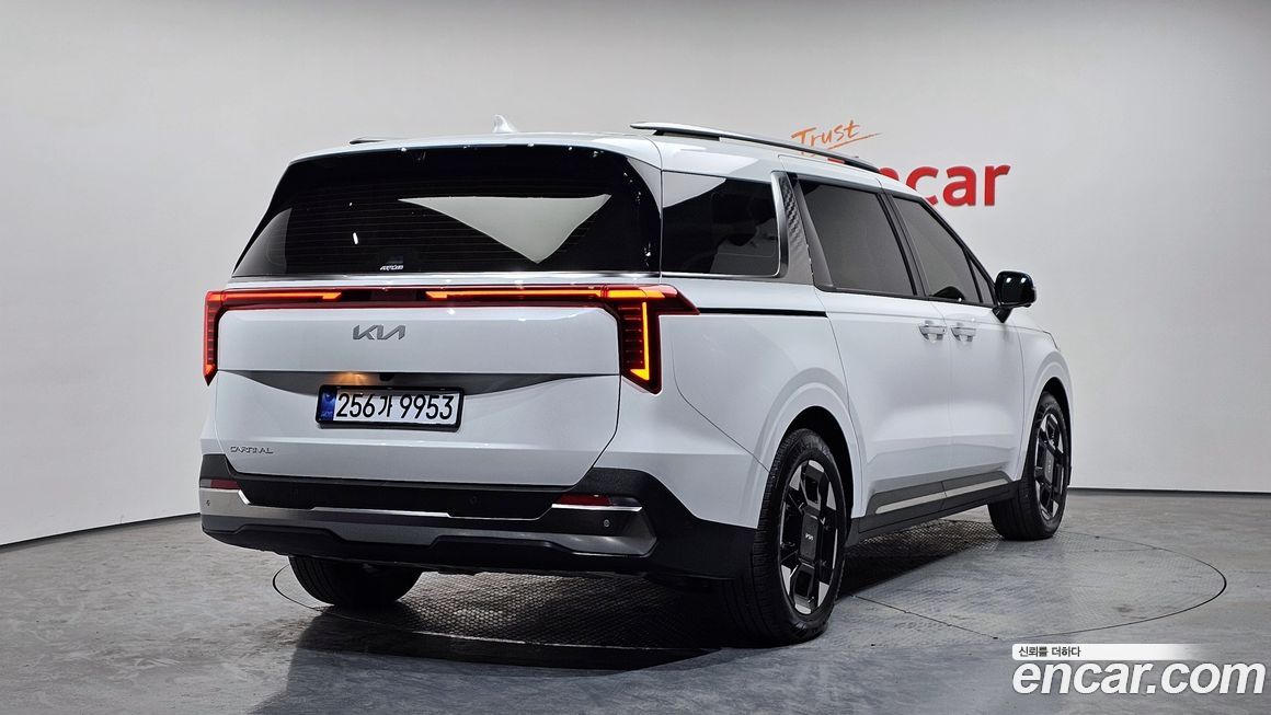 Kia Carnival 9-Seater Signature, 2025