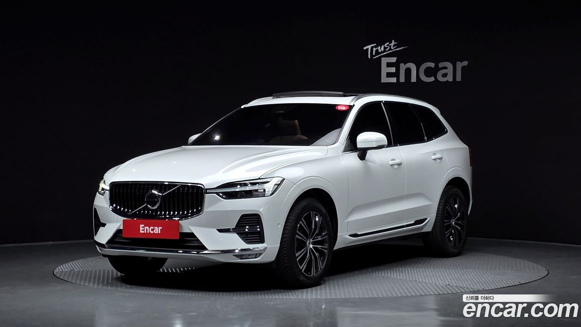 Volvo XC60 B5 Inscription, 2022
