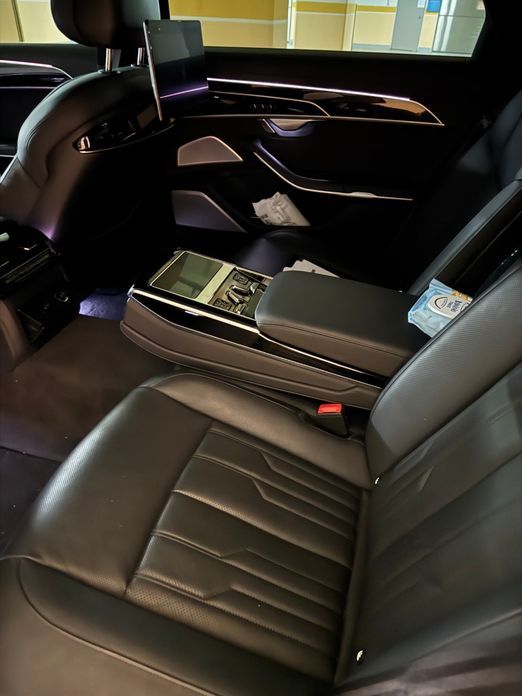 Audi A8 55 TFSI Quattro LWB, 2021