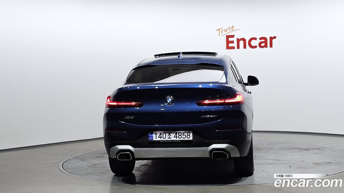 BMW X4 xDrive20i xLine, 2022