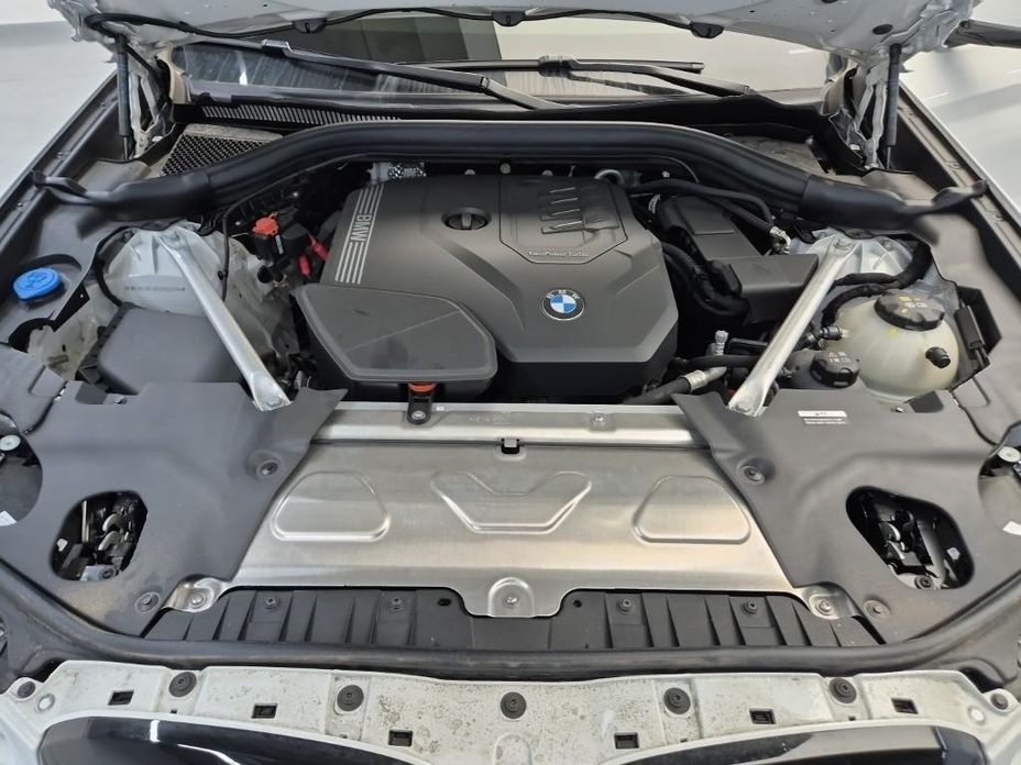 BMW X4 xDrive20i M Sports Pro, 2025
