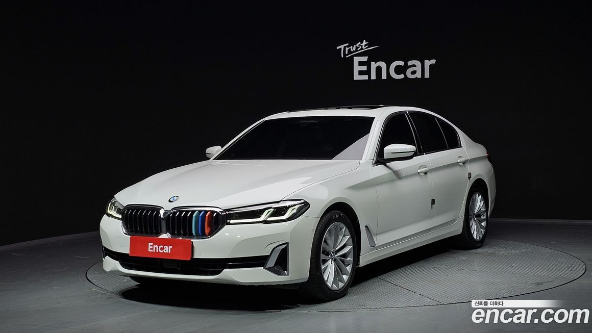 BMW 5-Series 530i xDrive Luxury, 2022