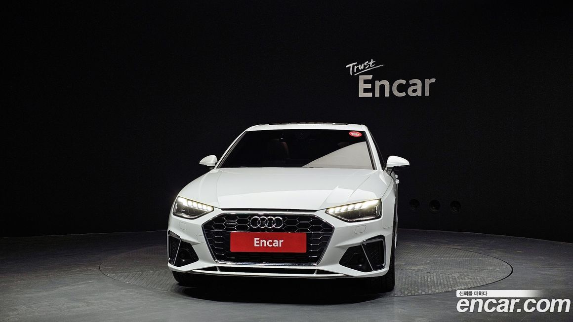 Audi A4 45 TFSI Quattro Premium, 2023