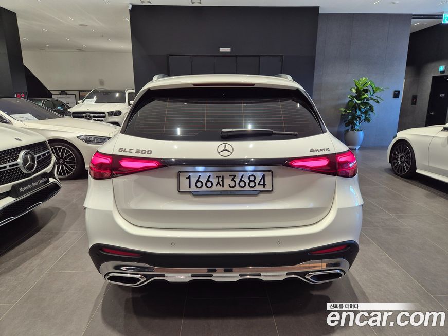 Mercedes-Benz GLC-Class GLC300 4MATIC AMG Line, 2025