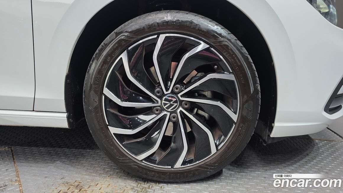 Volkswagen Golf 2.0 TDI Prestige, 2023