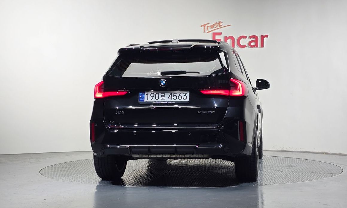 BMW X1 xDrive 20i M Sport, 2025