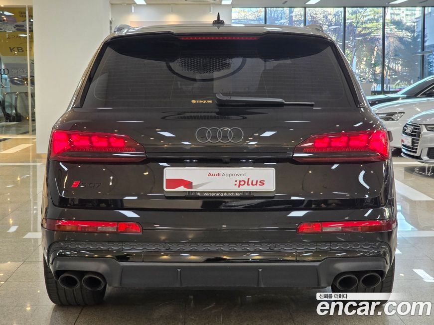 Audi SQ7 4.0 TFSI Quattro, 2025