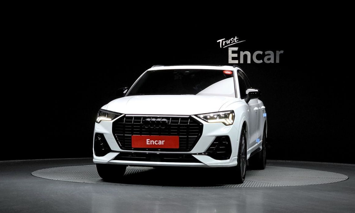 Audi Q3 35 TDI Premium, 2025