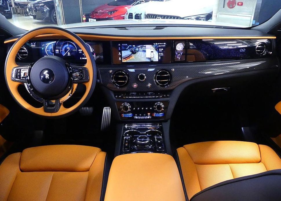 Rolls-Royce Ghost 6.7 V12 Black Badge, 2025