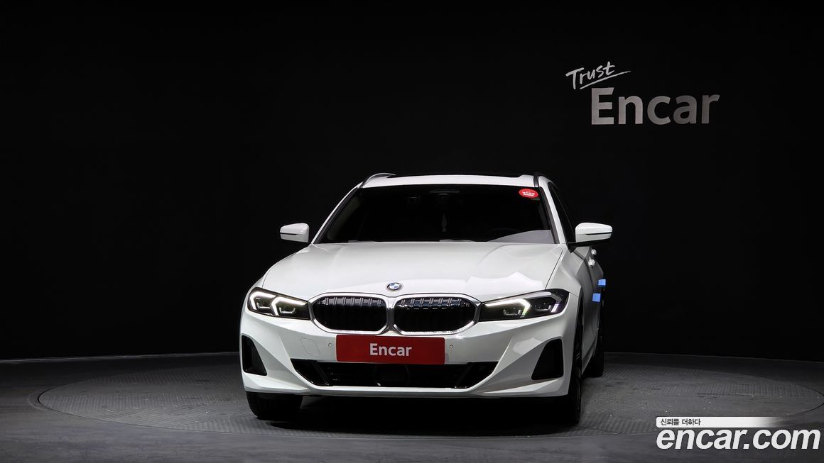 BMW 3-Series 320i Touring, 2025