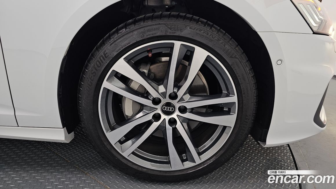 Audi A6 45 TFSI Quattro Premium, 2023