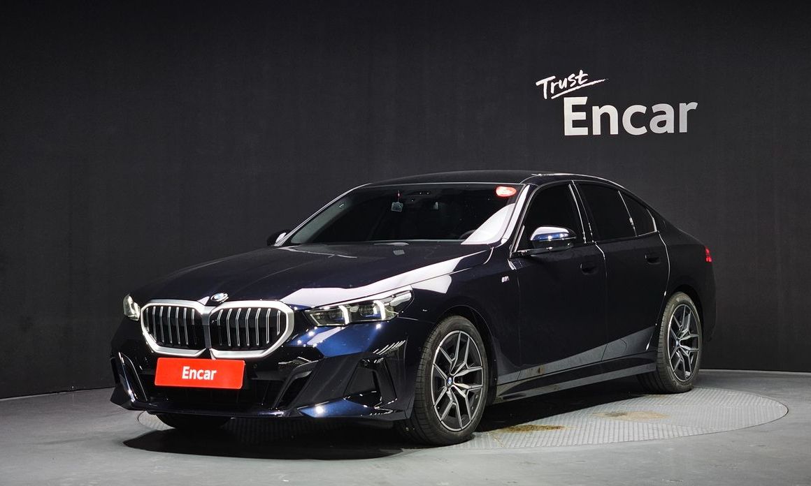 BMW 5-Series 520i M Sport, 2025