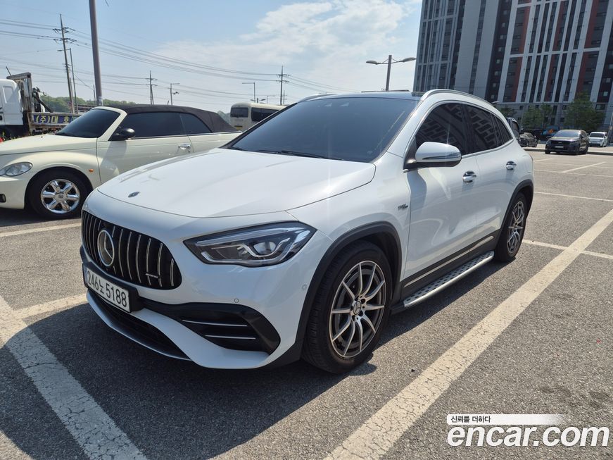 Mercedes-Benz GLA-Class GLA45 AMG 4MATIC+, 2021