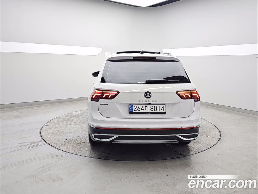 Volkswagen Tiguan 2.0 TSI Prestige, 2023
