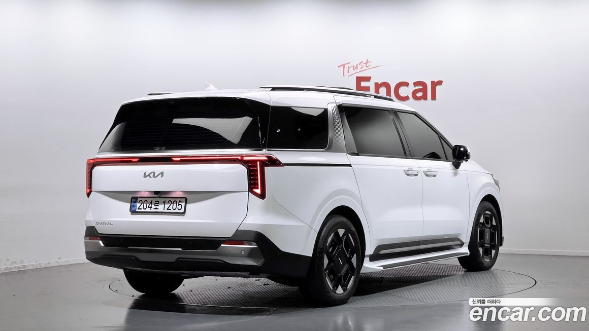 Kia Carnival 9-Seater Signature, 2025