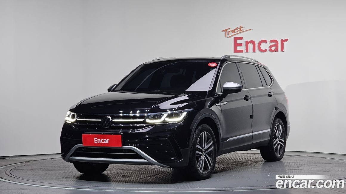 Volkswagen Tiguan 2.0 TSI Prestige, 2024