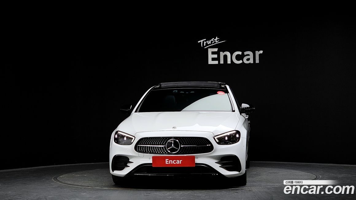 Mercedes-Benz E-Class E350 4MATIC AMG Line, 2023