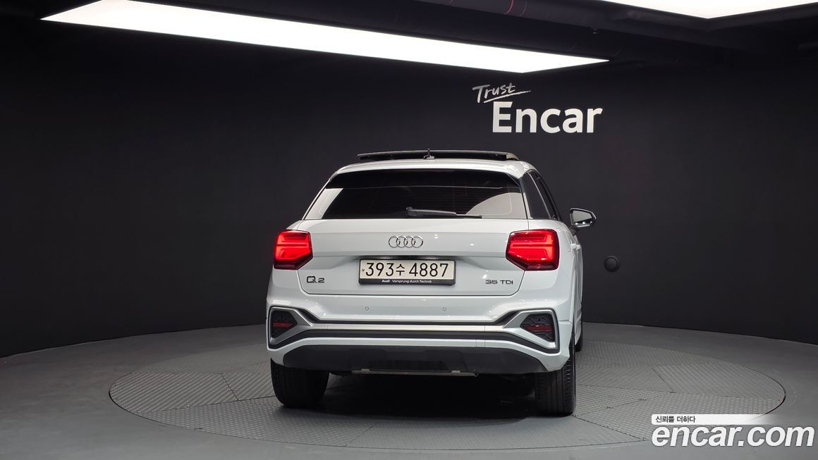 Audi Q2 35 TDI Premium, 2023