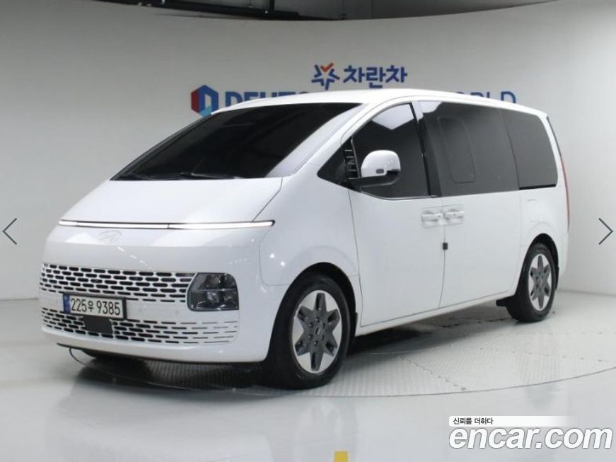 Hyundai Staria Tourer 9-Seater, 2025