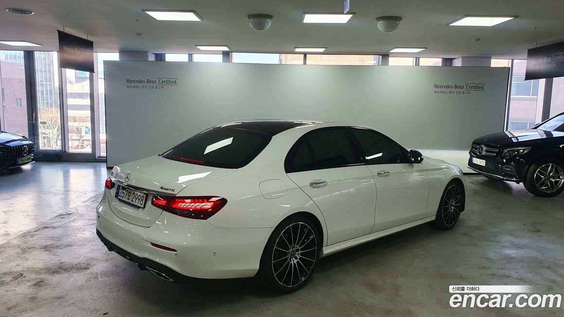 Mercedes-Benz E-Class E350 4MATIC AMG Line, 2023