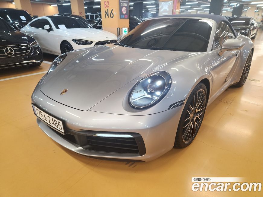 Porsche 911 Carrera 4 Cabriolet, 2024
