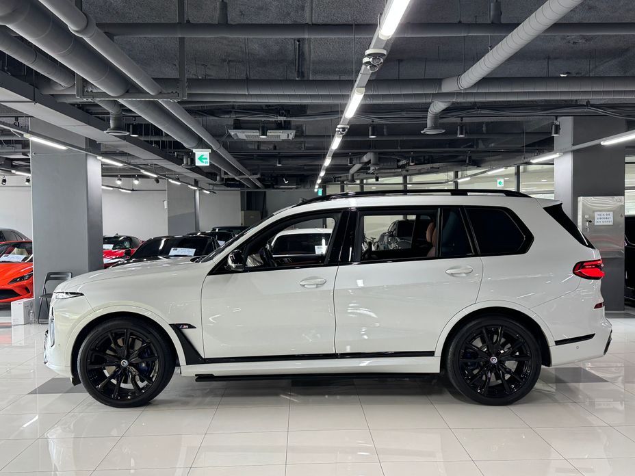 BMW X7 M60i xDrive M sport 6STR, 2024