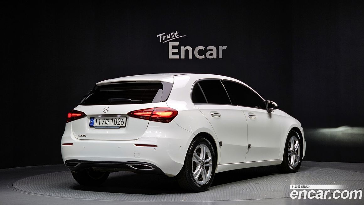 Mercedes-Benz A-Class A220 Hatchback, 2024