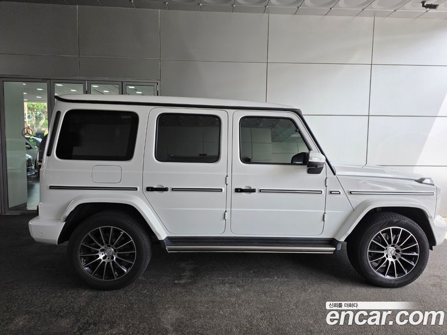 Mercedes-Benz G-Class G400d, 2023